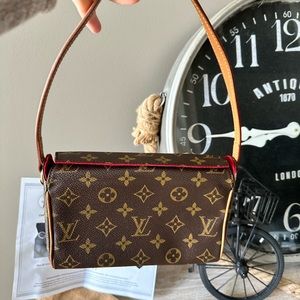 Louis Vuitton purse